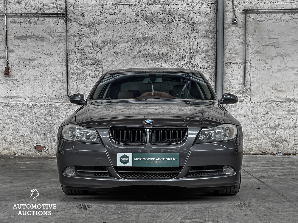 BMW 325i Dynamic Executive 218hp 2005 3 Series, 7-XFV-97