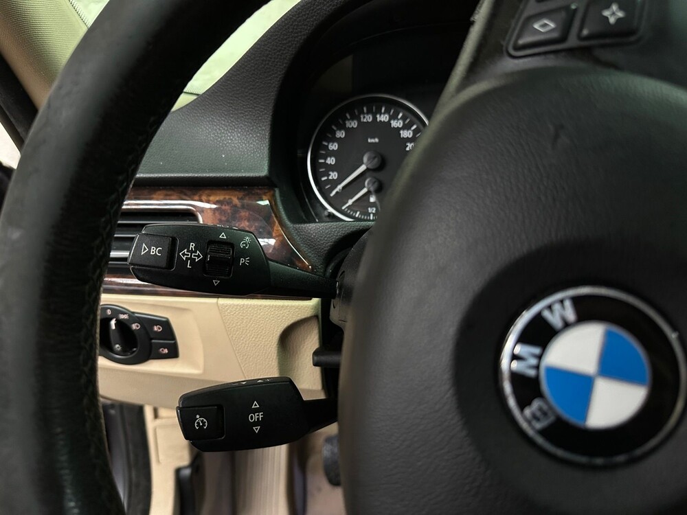 BMW 325i Dynamic Executive 218hp 2005 3 Series, 7-XFV-97