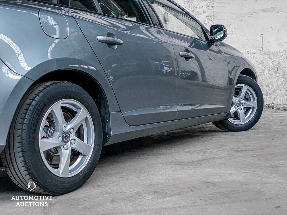 Volvo V60 2.0 D2 Polar+ Dynamic 120PS 2018 -Orig. NL-, SB-091-V