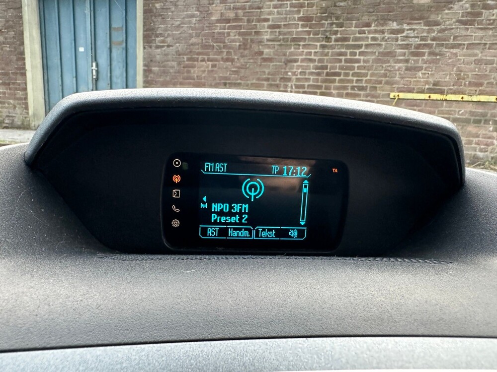 Ford Transit 350L 2.2 TDCI 125PS 2016, V-062-RG