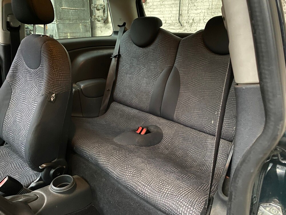 Mini Cooper 1.6 116pk 2003, 75-SFH-7
