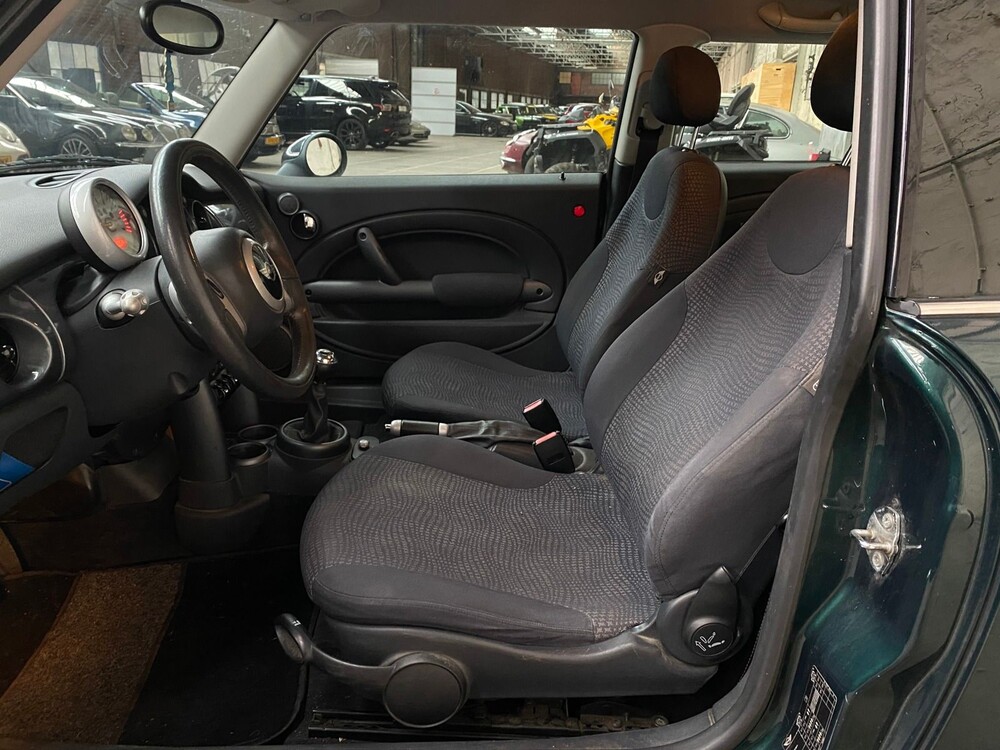 Mini Cooper 1.6 116hp 2003, 75-SFH-7