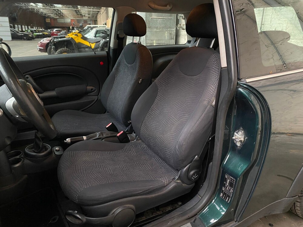Mini Cooper 1.6 116hp 2003, 75-SFH-7