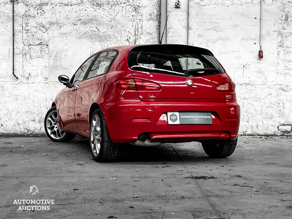 Alfa Romeo 147 1.6 TS Blackline II 105hp 2007 -Orig. NL- 60-XR-ZN