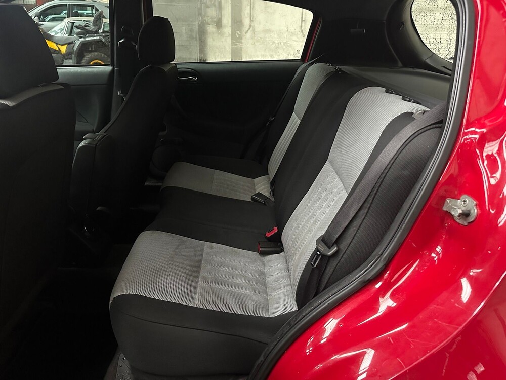 Alfa Romeo 147 1.6 TS Blackline II 105hp 2007 -Orig. NL- 60-XR-ZN