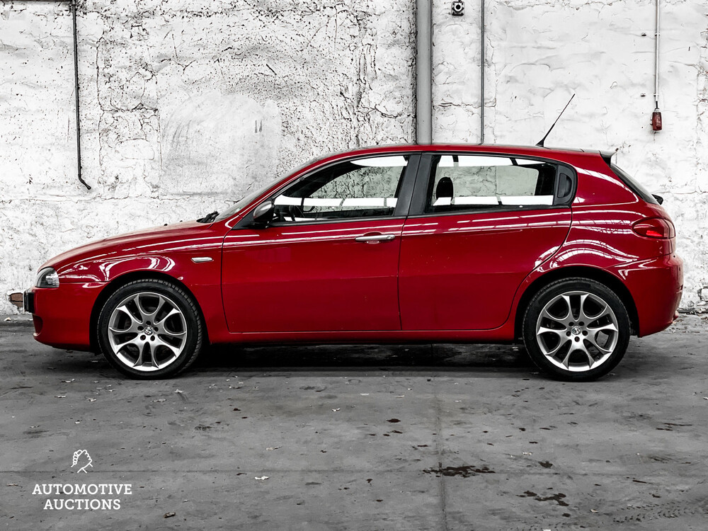 Alfa Romeo 147 1.6 TS Blackline II 105hp 2007 -Orig. NL- 60-XR-ZN