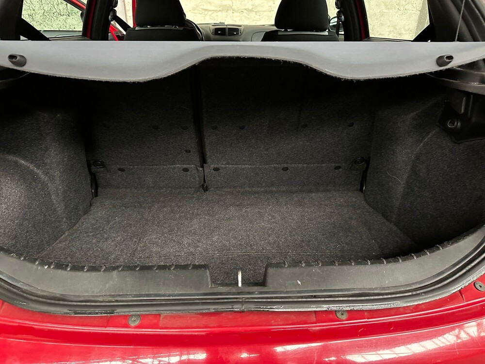 Alfa Romeo 147 1.6 TS Blackline II 105hp 2007 -Orig. NL- 60-XR-ZN