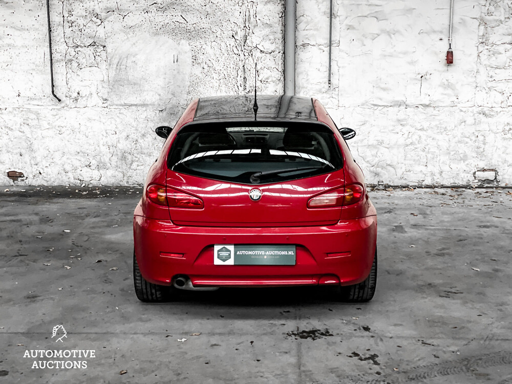 Alfa Romeo 147 1.6 TS Blackline II 105hp 2007 -Orig. NL- 60-XR-ZN