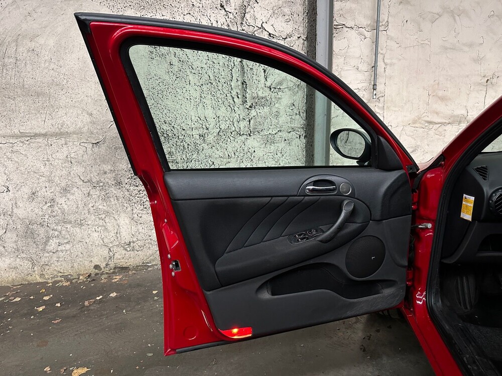 Alfa Romeo 147 1.6 TS Blackline II 105hp 2007 -Orig. NL- 60-XR-ZN