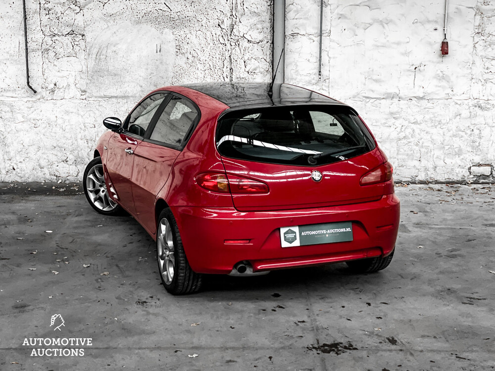 Alfa Romeo 147 1.6 TS Blackline II 105hp 2007 -Orig. NL- 60-XR-ZN