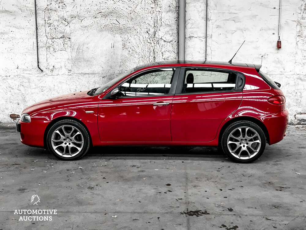 Alfa Romeo 147 1.6 TS Blackline II 105hp 2007 -Orig. NL- 60-XR-ZN