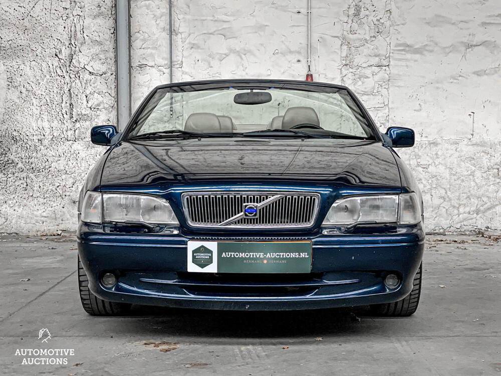 Volvo C70 Convertible 2.3 T5 Luxury 239hp 2000, 51-RJ-BZ