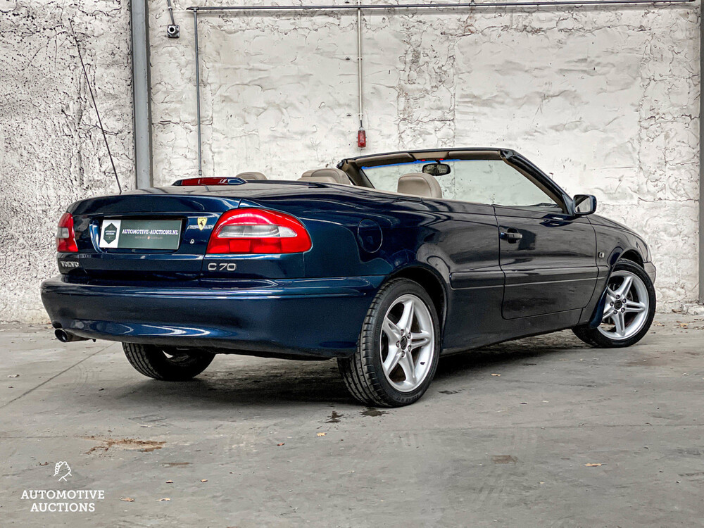 Volvo C70 Convertible 2.3 T5 Luxury 239hp 2000, 51-RJ-BZ