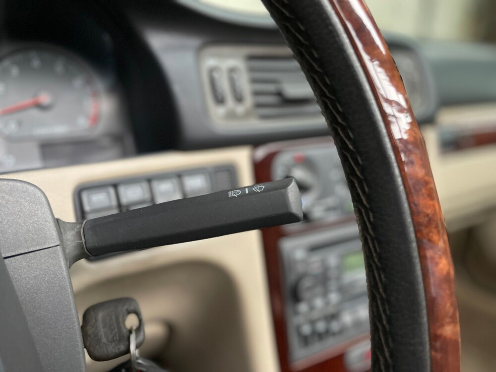 Volvo C70 Convertible 2.3 T5 Luxury 239hp 2000, 51-RJ-BZ