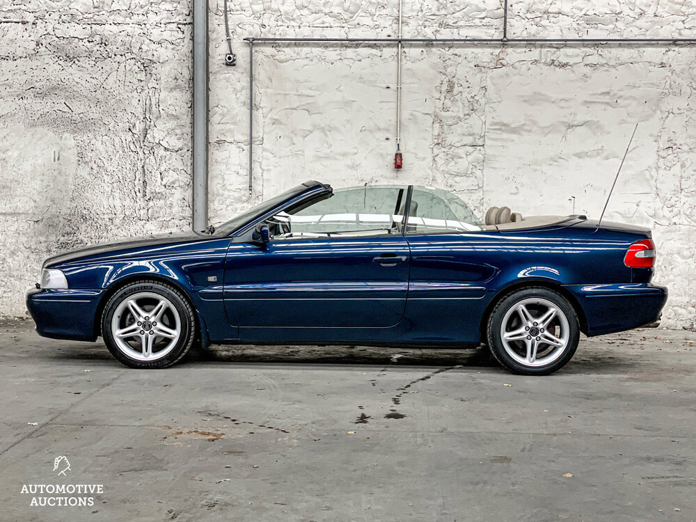 Volvo C70 Convertible 2.3 T5 Luxury 239hp 2000, 51-RJ-BZ
