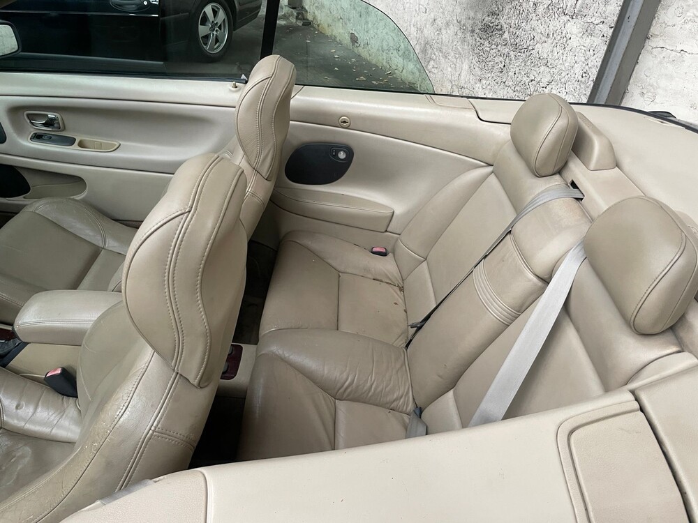 Volvo C70 Convertible 2.3 T5 Luxury 239hp 2000, 51-RJ-BZ