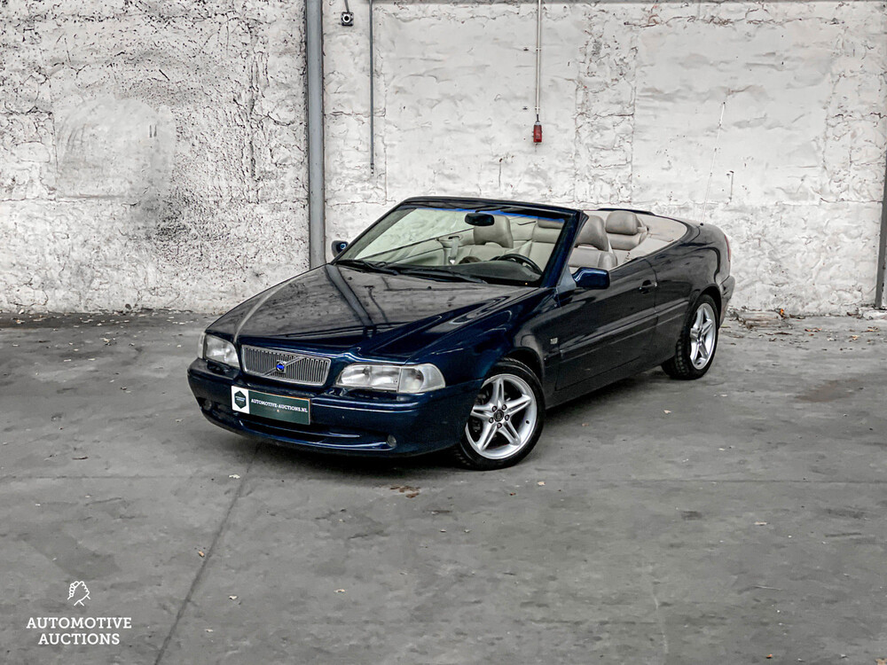 Volvo C70 Convertible 2.3 T5 Luxury 239hp 2000, 51-RJ-BZ