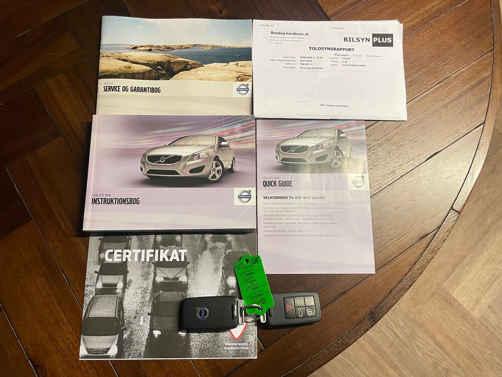 Volvo S60 2.0 T5 Summum 241PS 2012, X-014-FR