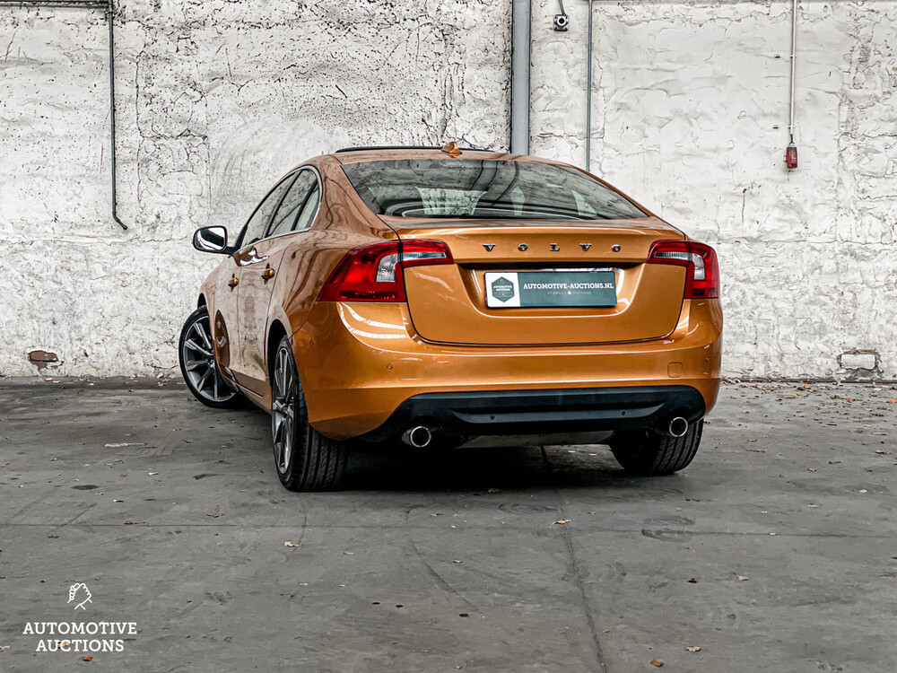 Volvo S60 2.0 T5 Summum 241PS 2012, X-014-FR