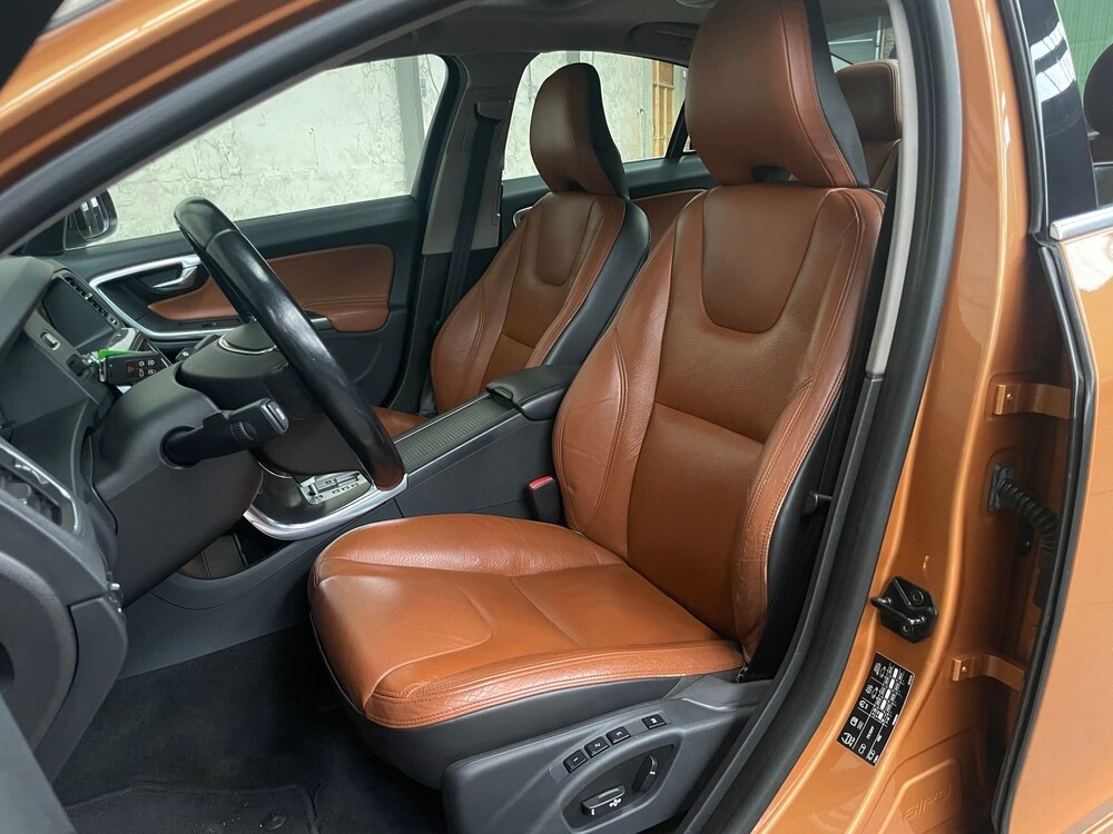 Volvo S60 2.0 T5 Summum 241PS 2012, X-014-FR