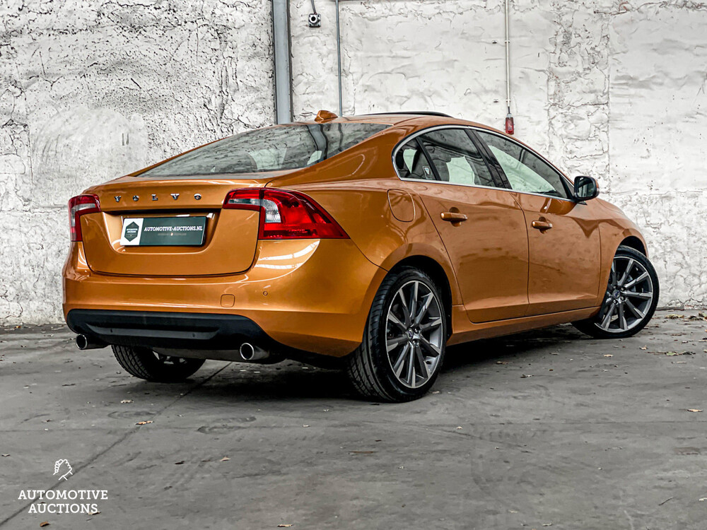 Volvo S60 2.0 T5 Summum 241PS 2012, X-014-FR
