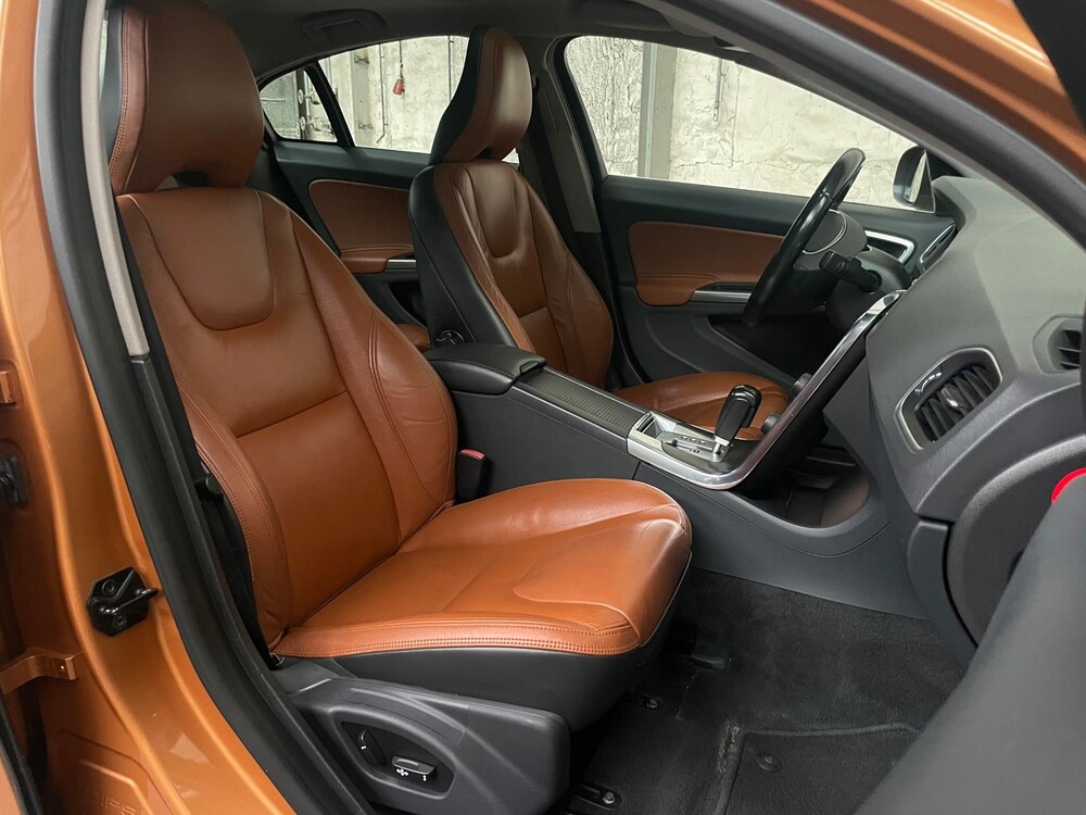 Volvo S60 2.0 T5 Summum 241PS 2012, X-014-FR