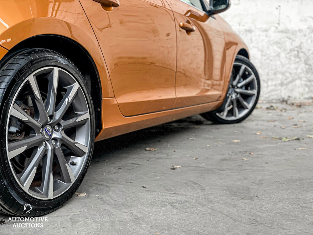 Volvo S60 2.0 T5 Summum 241PS 2012, X-014-FR