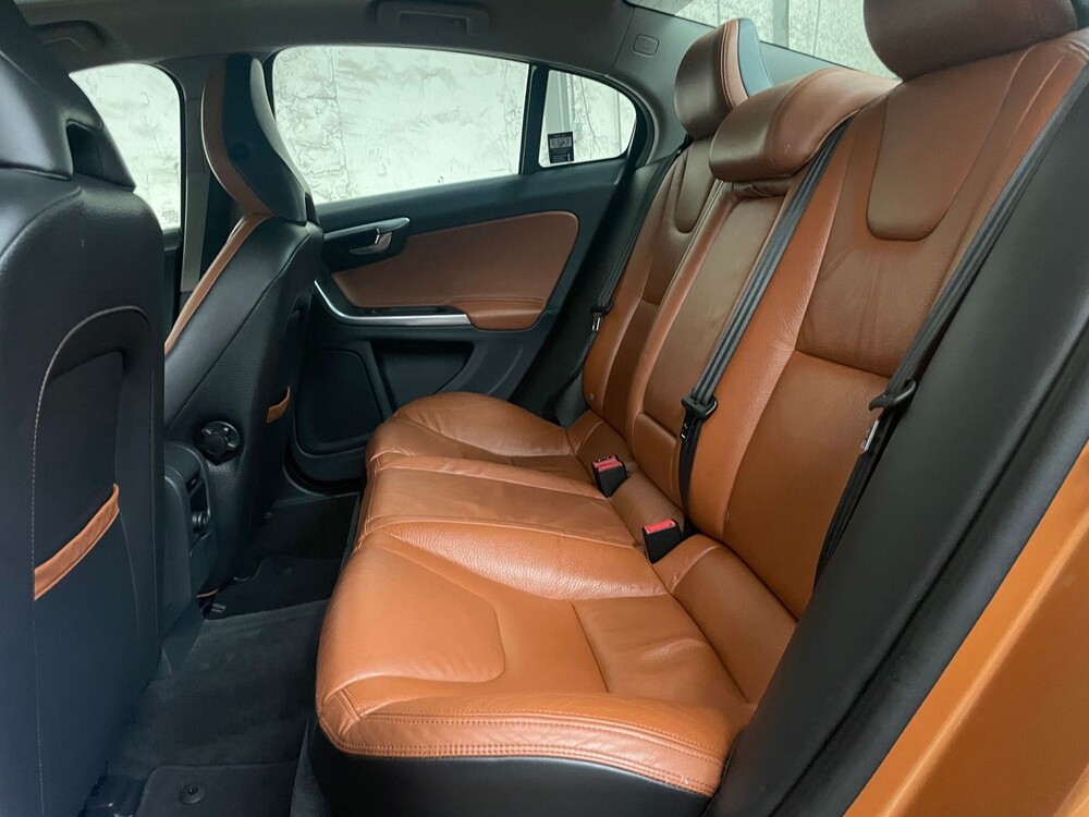 Volvo S60 2.0 T5 Summum 241PS 2012, X-014-FR