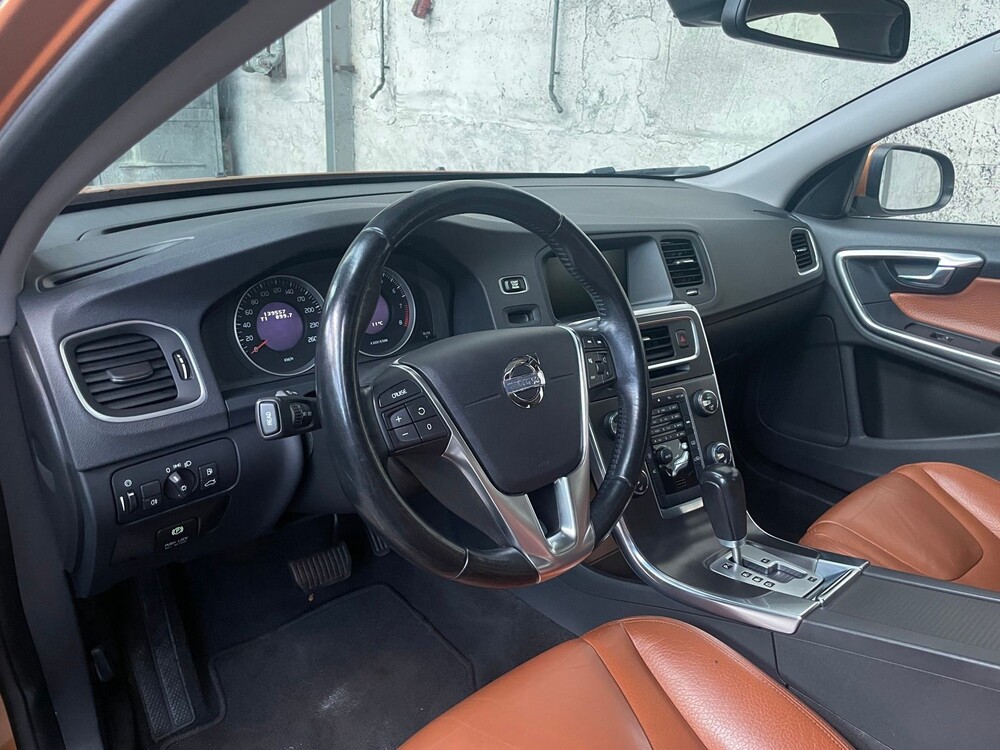 Volvo S60 2.0 T5 Summum 241PS 2012, X-014-FR