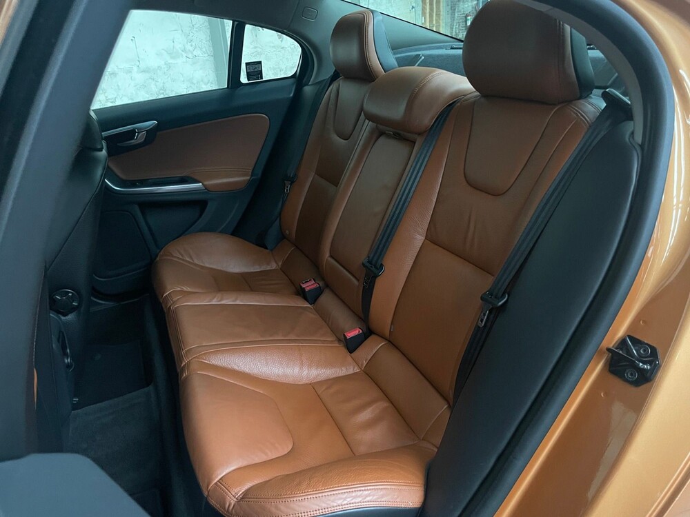 Volvo S60 2.0 T5 Summum 241PS 2012, X-014-FR