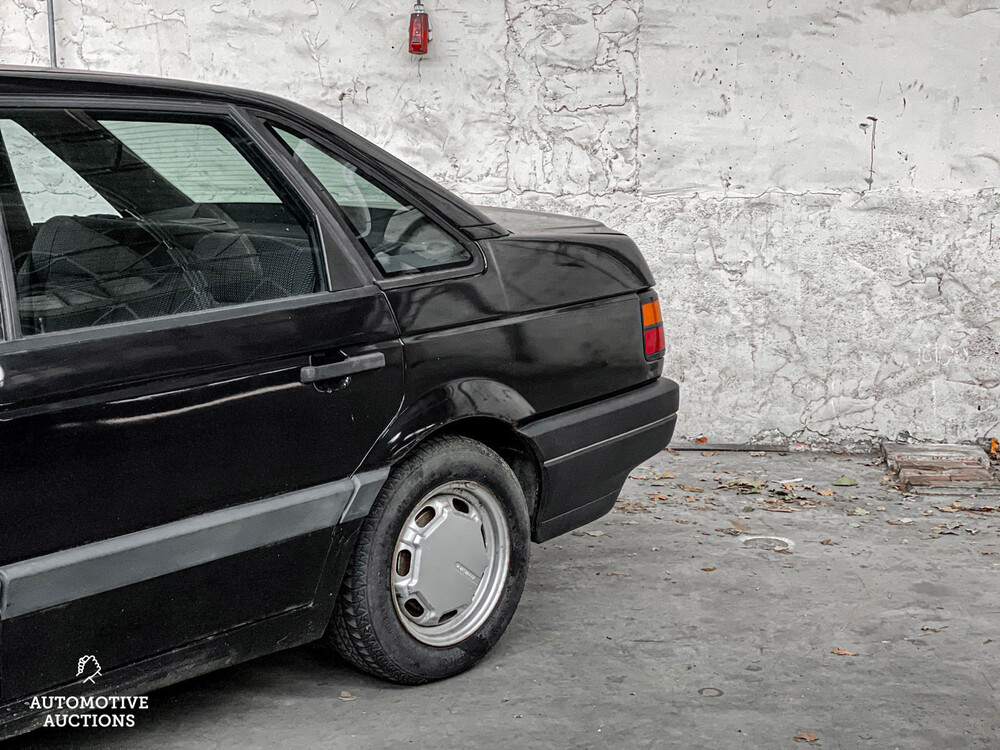 Volkswagen Passat 1.8 CL 90PS 1991 -Orig. NL-, ZJ-05-XG