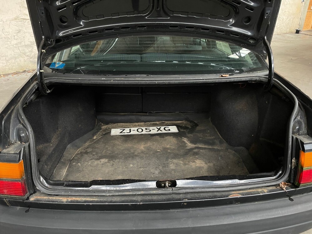 Volkswagen Passat 1.8 CL 90PS 1991 -Orig. NL-, ZJ-05-XG