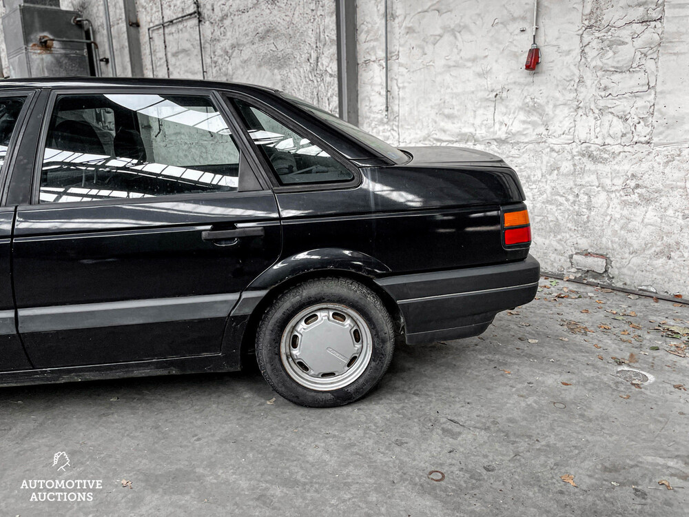 Volkswagen Passat 1.8 CL 90PS 1991 -Orig. NL-, ZJ-05-XG