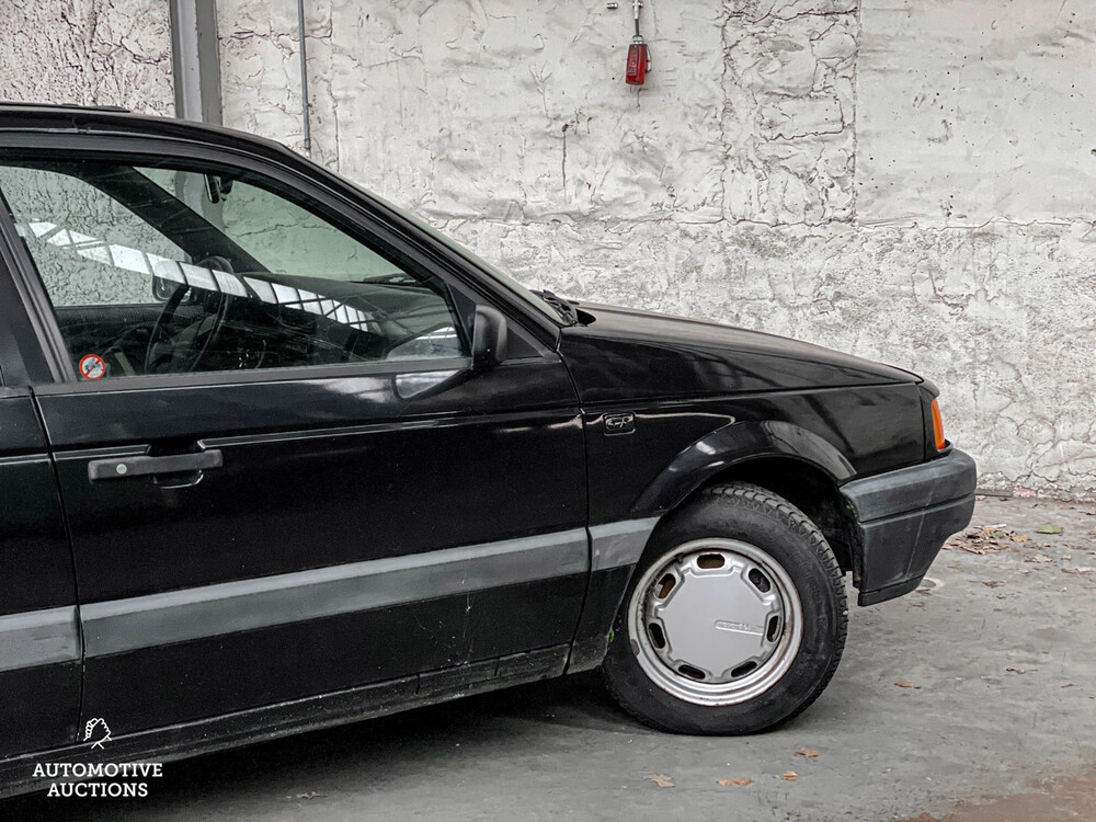 Volkswagen Passat 1.8 CL 90PS 1991 -Orig. NL-, ZJ-05-XG