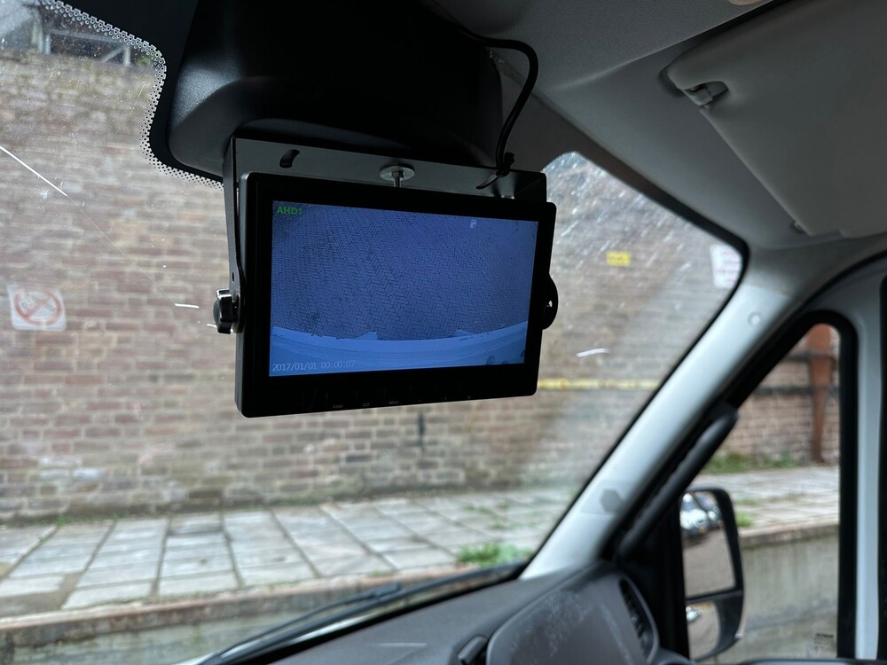 Iveco Daily 35S13V 2.3 410 H3 126PS 2016, VDF-24-H