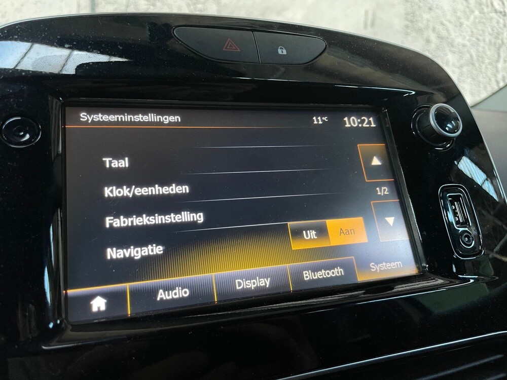 Renault Clio Kombi 1.5 Energy DCI 90 S&S Expression 90PS 2018 -Orig. NL-, TF-029-F