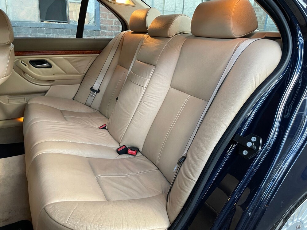 Alpina B10 V8 4.6 Sedan E39 340hp 1998 BMW 