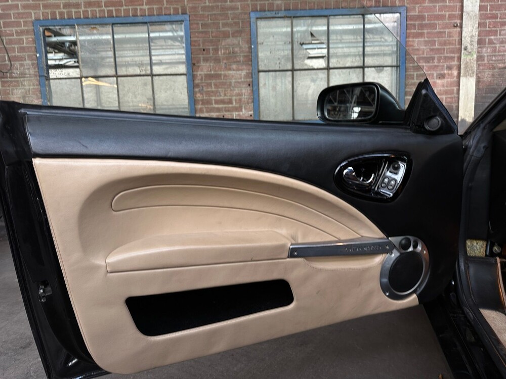 Aston Martin Vanquish 5.3 V12 460PS 2004 -Youngtimer-