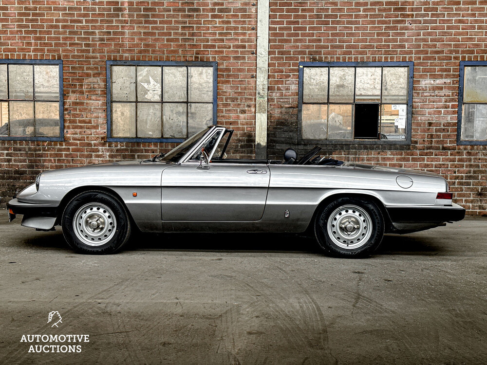 Alfa Romeo Spider 2.0 Veloce 128PS 1984, JD-XP-73