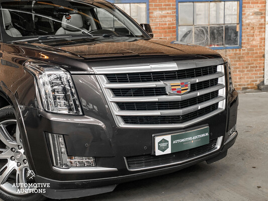 Cadillac Escalade ESV Premium XL 6.2 V8 426hp 8-Seater 2016 (ORIGINAL ENGLISH), HT-450-P