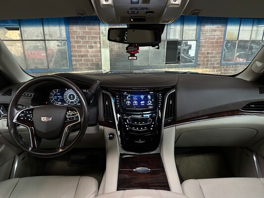 Cadillac Escalade ESV Premium XL 6.2 V8 426hp 8-Seater 2016 (ORIGINAL ENGLISH), HT-450-P