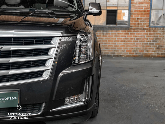 Cadillac Escalade ESV Premium XL 6.2 V8 426pk 8-Persoons 2016 (ORIGINEEL NEDERLANDS), HT-450-P