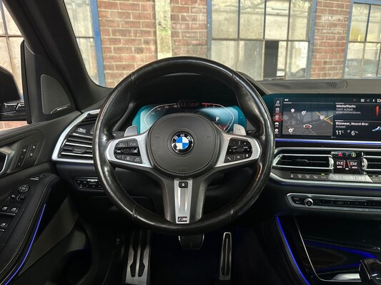 BMW X5 M-Sport xDrive40i High Executive 340pk 2019, 