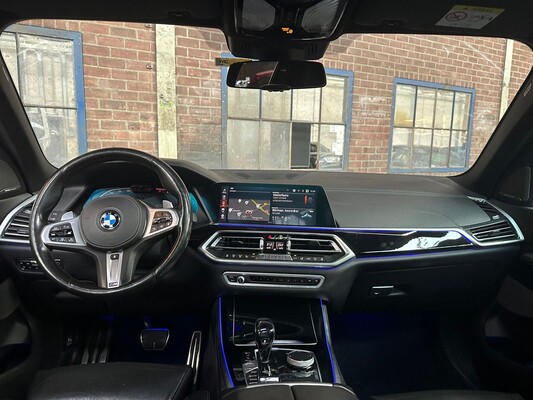 BMW X5 M-Sport xDrive40i High Executive 340pk 2019, 