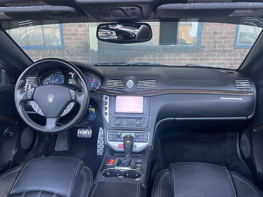 Maserati Gran Cabrio 4.7 460pk 2010