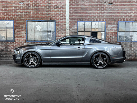 Ford Mustang 3.7 V6 305hp 2014, S-226-SJ