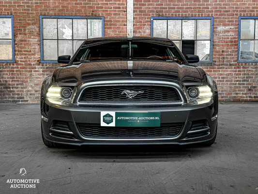 Ford Mustang 3.7 V6 305hp 2014, S-226-SJ