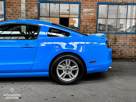 Ford Mustang 3.7 V6 309hp 2014, S-079-ZJ