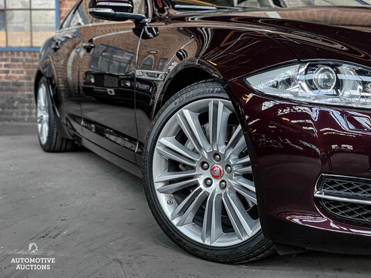 Jaguar XJ LWB 3.0 V6D Supersport 275hp 2012, 64-TPL-9