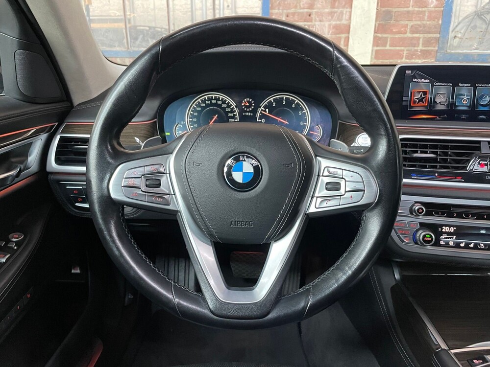 BMW 750Li High Executive 449pk 2016 7-serie, PL-586-X